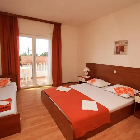 Duki Gradac (Split-Dalmatia)