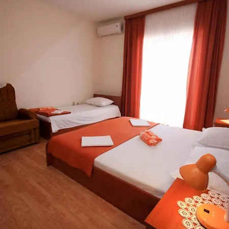 Duki Gradac (Split-Dalmatia)