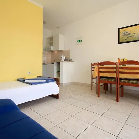 Guest house Duki Gradac (Split-Dalmatia)