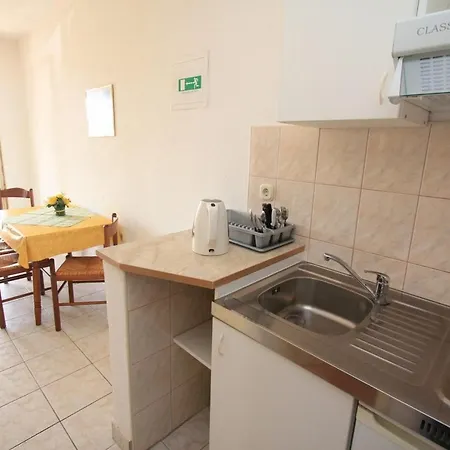 Guest house Duki Gradac (Split-Dalmatia)